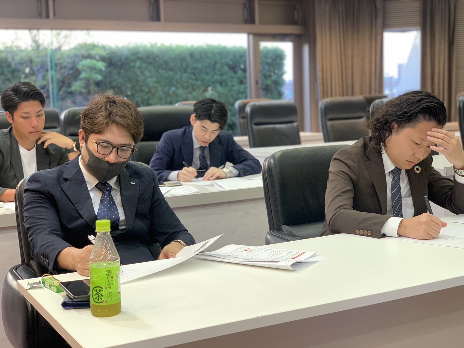 S  488677383 - アカデミー広報委員会　委員会開催報告★
